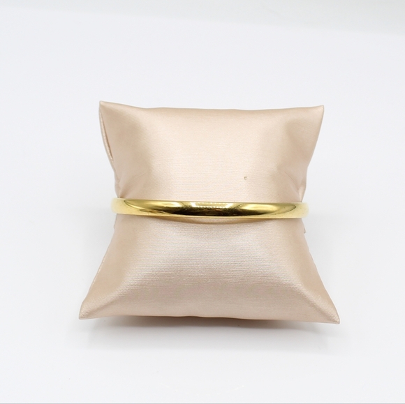 Vintage Jewelry - Vintage Monet bangle bracelet